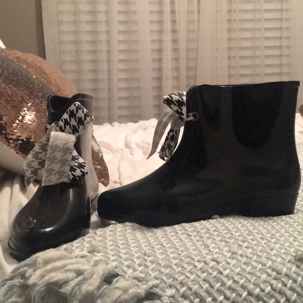 Rain boots